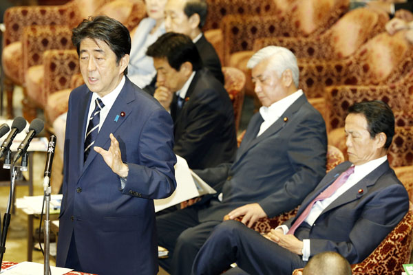 いよいよ支持と不支持が拮抗へ（Ｃ）日刊ゲンダイ