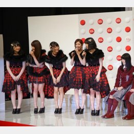 SMAP不在で迷走…(写真はAKB48)