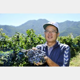 長野県・那須の「楠わいなりー」の楠茂幸さん(長野デザインセンター提供)